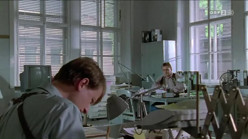 Кадры из сериала Комиссар Рекс (1994)